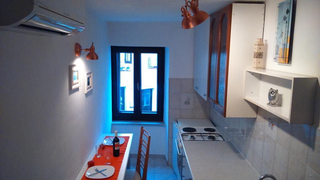 Apartment Vladka Izola Bagian luar foto
