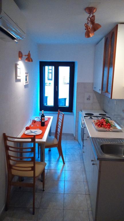 Apartment Vladka Izola Bagian luar foto